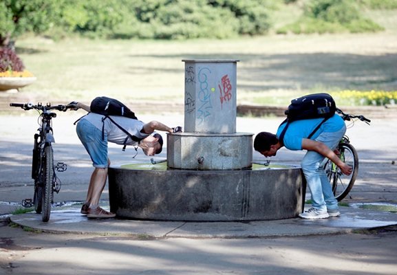 Пловдив влиза в горещ капан: 36° и риск от следобедни бури в четвъртък