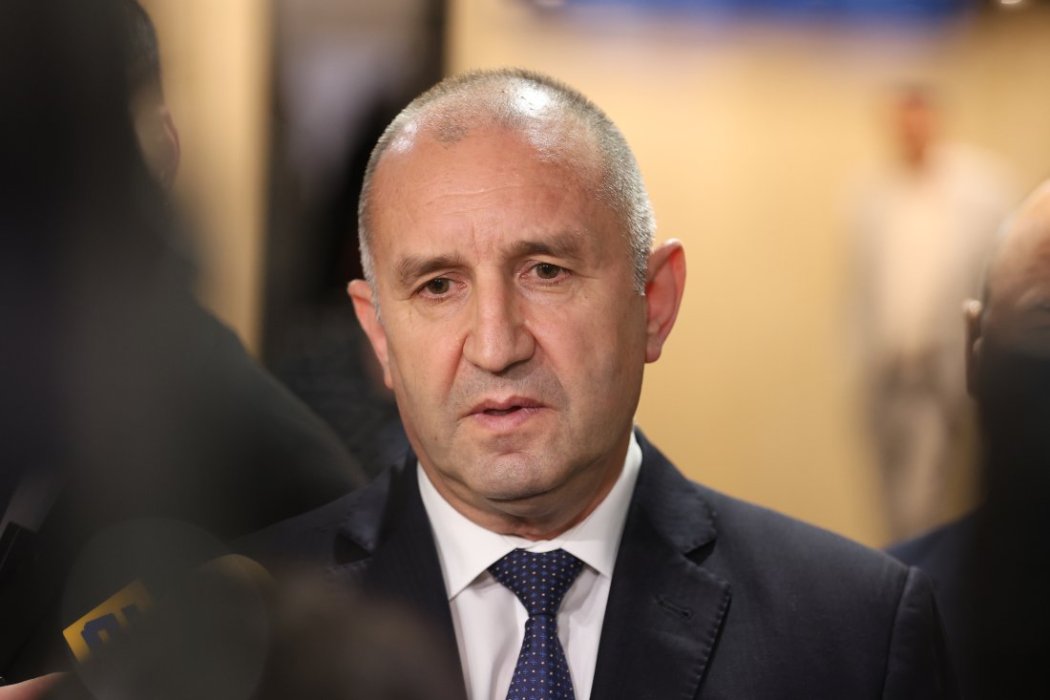 Радев: България извади трима души от новите санкции срещу Русия – ЕС прие резервите ни