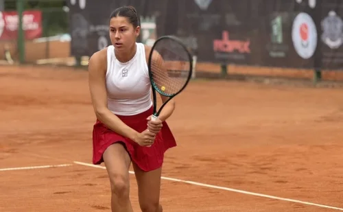 Елизара Янева проби в WTA: Първа победа и реванш над Аксу в Истанбул