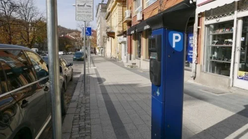 15 минути гратис в &bdquo;Синя зона&ldquo; в Пловдив: Съветници предлагат ново правило със SMS