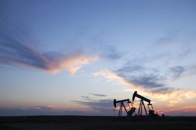 България държи над 1 млн. тона стратегически петрол: Запасите стигат за над 90 дни