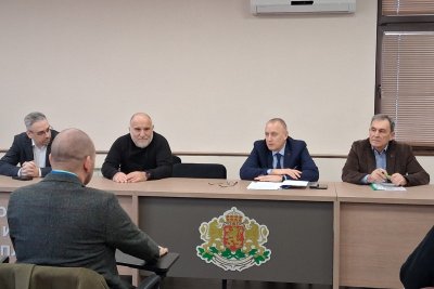Областният управител проф. Попов се срещна с членовете на двете Районни избирателни комисии