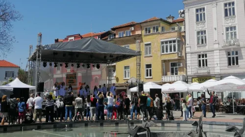 По-малко туристи, повече пари: Чужденците вдигнаха приходите на хотелите в Пловдив