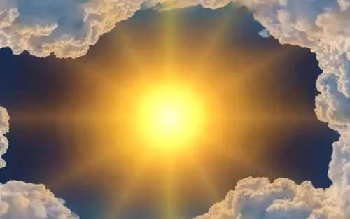 Слънчев и топъл вторник