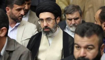 Съветът на експертите избра Моджтаба Хаменей за върховен лидер на Иран