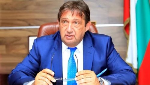 Шишков: Трябват увереност и морал в политиката