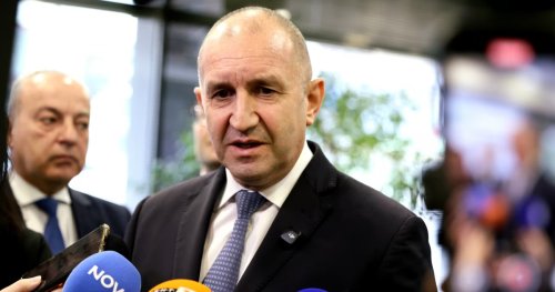 Радев атакува сделката с Украйна: Десетгодишни ангажименти, поети без мандат