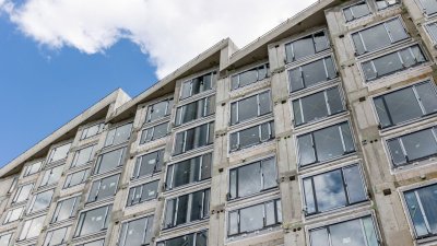 Имотният пазар в България спира: Сделките падат до 3 пъти, цените стигат &bdquo;плато&ldquo;