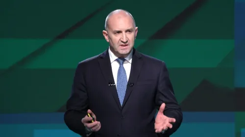 Румен Радев: Само висока избирателна активност може да промени статуквото (ВИДЕО)