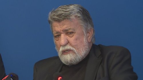 За новия морал в парламента: Ще приемат ли спокойно хората на Радев, че са &bdquo;чек..жии&ldquo; и защо &bdquo;куртизанката&ldquo; в ГЕРБ нападна Вежди Рашидов