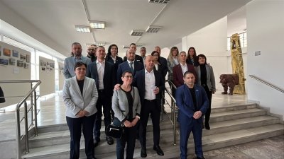 ГЕРБ-СДС откри кампанията в Пловдив: &bdquo;Ред, работа и растеж&ldquo; вместо &bdquo;неизпълними обещания&ldquo;