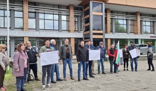 Протест в Пловдив: &bdquo;Не бутайте автогара Север&ldquo; &ndash; настояват Общината да спре събарянето