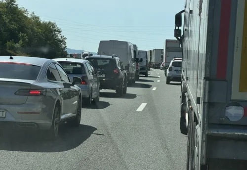 Сериозно задръстване на АМ &ldquo;Тракия&rdquo; до Пловдив