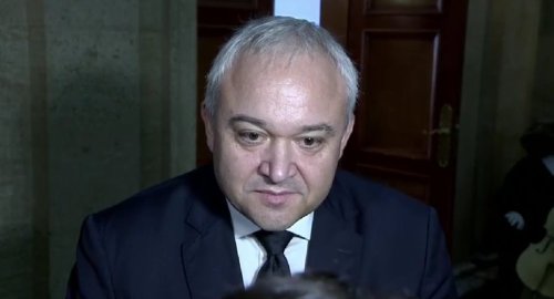 Демерджиев: Трият данни за полети &ndash; МВР проверява кой пипа регистрите