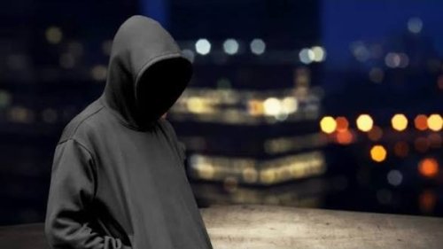 Двама тийнейджъри са в безпомощно състояние в центъра на Пловдив