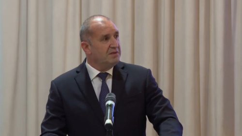 Радев: Кабинетът вади на светло тайното базиране на американски самолети и праща решението в парламента