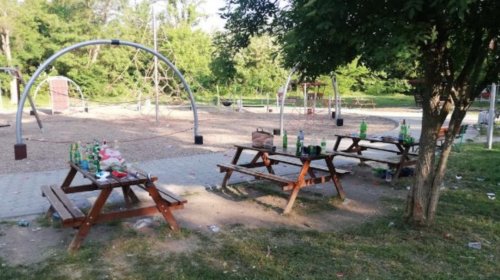 &bdquo;Бели нощи&ldquo; или черни дни за Пловдив: &bdquo;Розариум&ldquo; пак осъмна като бунище след абитуриентски разгул