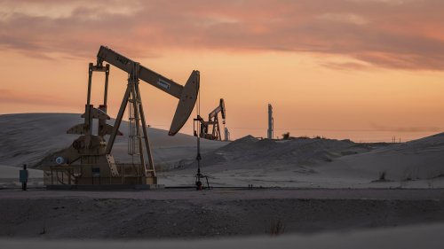 МАЕ: Световните запаси от петрол се топят с рекордна скорост заради Ормузкия проток