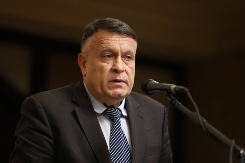 Проф. Георги Вълчев ректор или министър е по закон?
