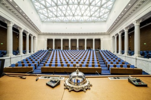 Държавата затяга хватката: Парламентът готви нови правила срещу &bdquo;прекомерно високи цени&ldquo; и монополи