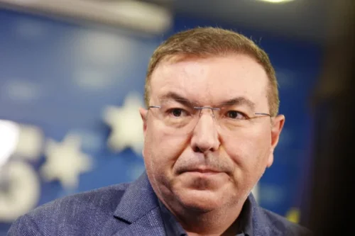 Моделът &bdquo;Ангелов&ldquo;