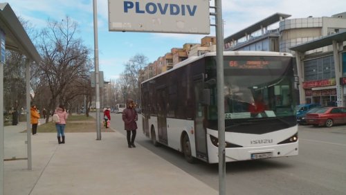 Ремонт блокира кръстовището на &bdquo;Кукленско шосе&ldquo;: 5 автобусни линии с временни маршрути в Пловдив