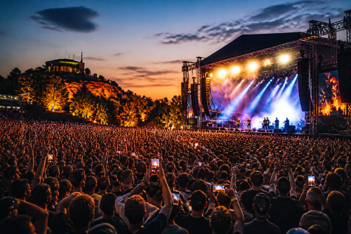 Пловдив събра 120 000 на Phillgood и Hills of Rock