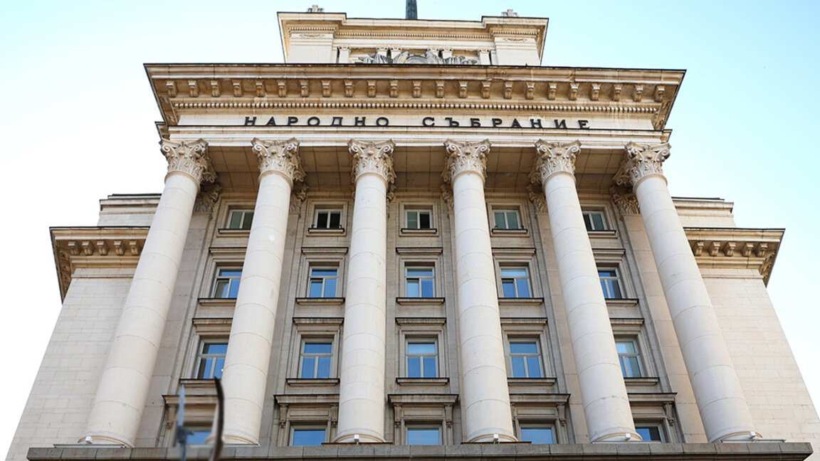 Социологическо проучване: Активността на избирателите се повишава, Радев води в подкрепата