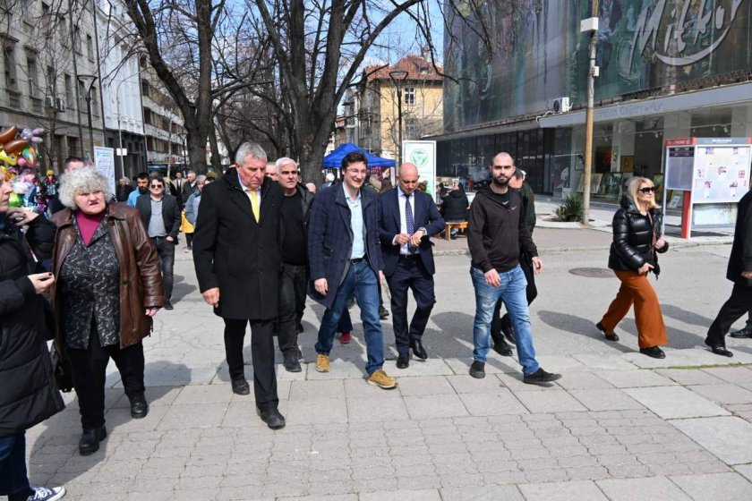 Зарков в Кюстендил: Ще водим открита кампания – очи в очи с хората