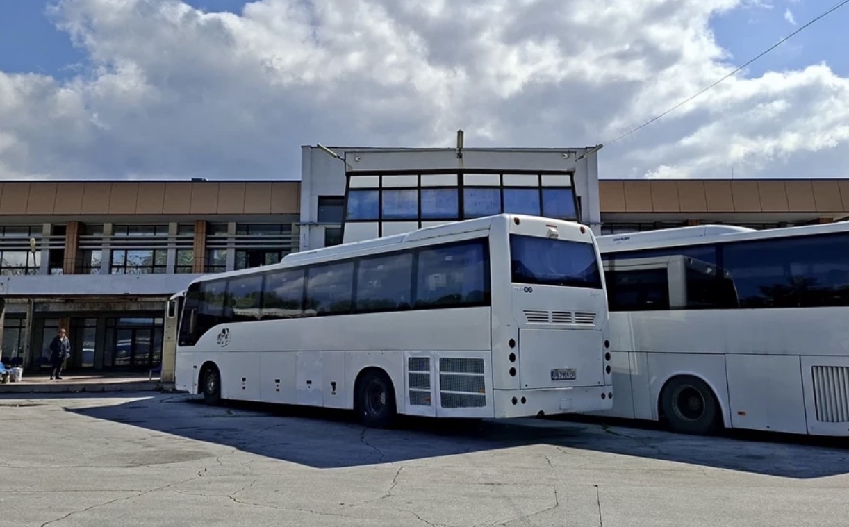 Автогара „Север“ печели 6 месеца, но кризата остава: Пловдив пак стига до ръба без автогари