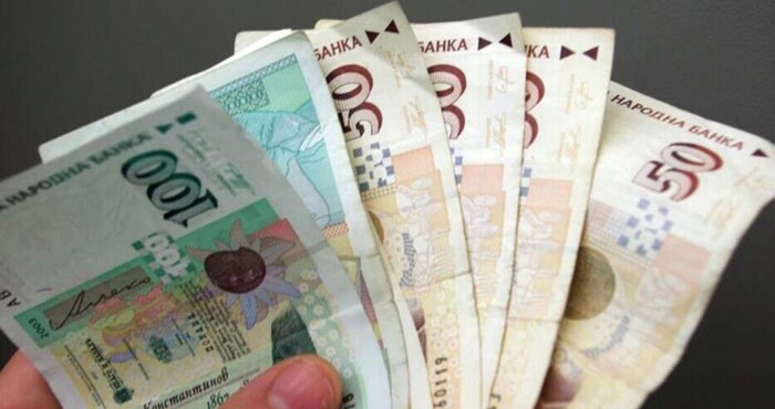 Левът бързо изчезва от обращение: 89% вече са изтеглени, 3,4 млрд. лв. остават навън