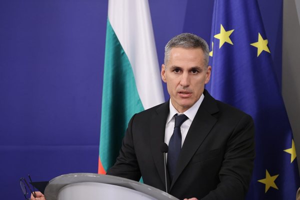 Премиерът Гюров: Свободата е решение, което трябва да се отстоява