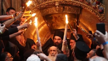Великден в Пловдив: Откъде да вземете Благодатния огън и важните литургии