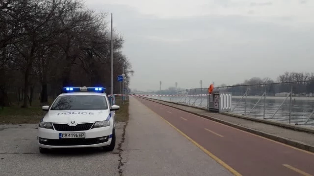 Тяло на 28-годишен мъж е открито в горичката край Гребната база в Пловдив