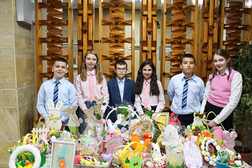 Великденска акция в пловдивския съд: Ученици събраха средства за паметник на Княз Александър I
