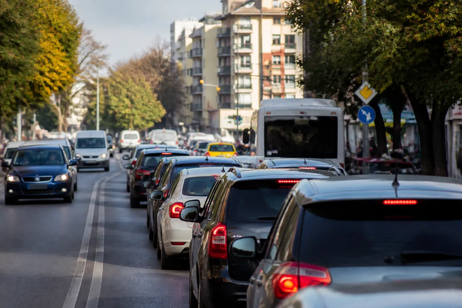 Първият учебен ден натовари трафика в почти целия Пловдив