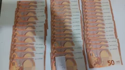 Двама общински съветници от Септември задържани за купуване на гласове: При обиски откриха 27 000 евро