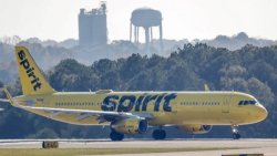 Войната с Иран удари авиацията: "Spirit Airlines" фалира и спря всички полети