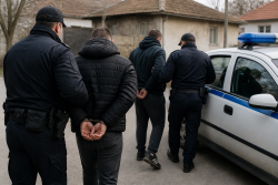 Двама мъже бяха отведени в полицията за вандализъм в Пловдивско
