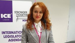 Единственият шанс на НАП е да заложи на професионализма