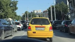 &bdquo;10 секунди зелено&ldquo; и километрични колони: Шофьори скочиха срещу светофарите при Сточна гара в Пловдив