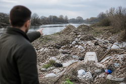 Николай Гюров сигнализира за незаконно сметище край Марица