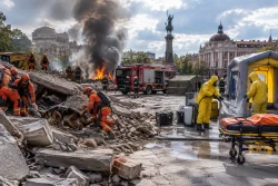 Спасителни екипи разиграха земетресение и взрив в Пловдив