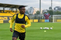 Ботев (Пд) пуска Укаки срещу Септември в контрола