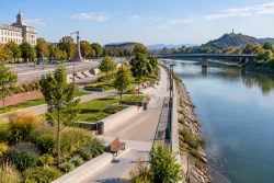 Община Пловдив стартира поръчка за 5 зони край Марица